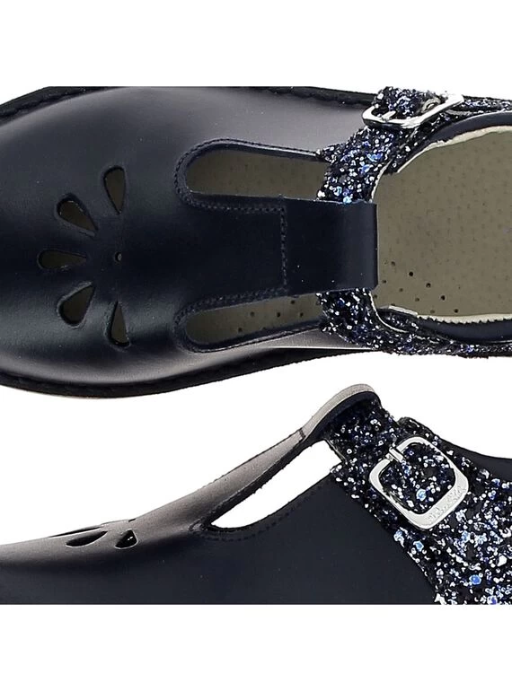 Salomé En Cuir Fille 4 Salomé En Cuir Fille – Bild 2